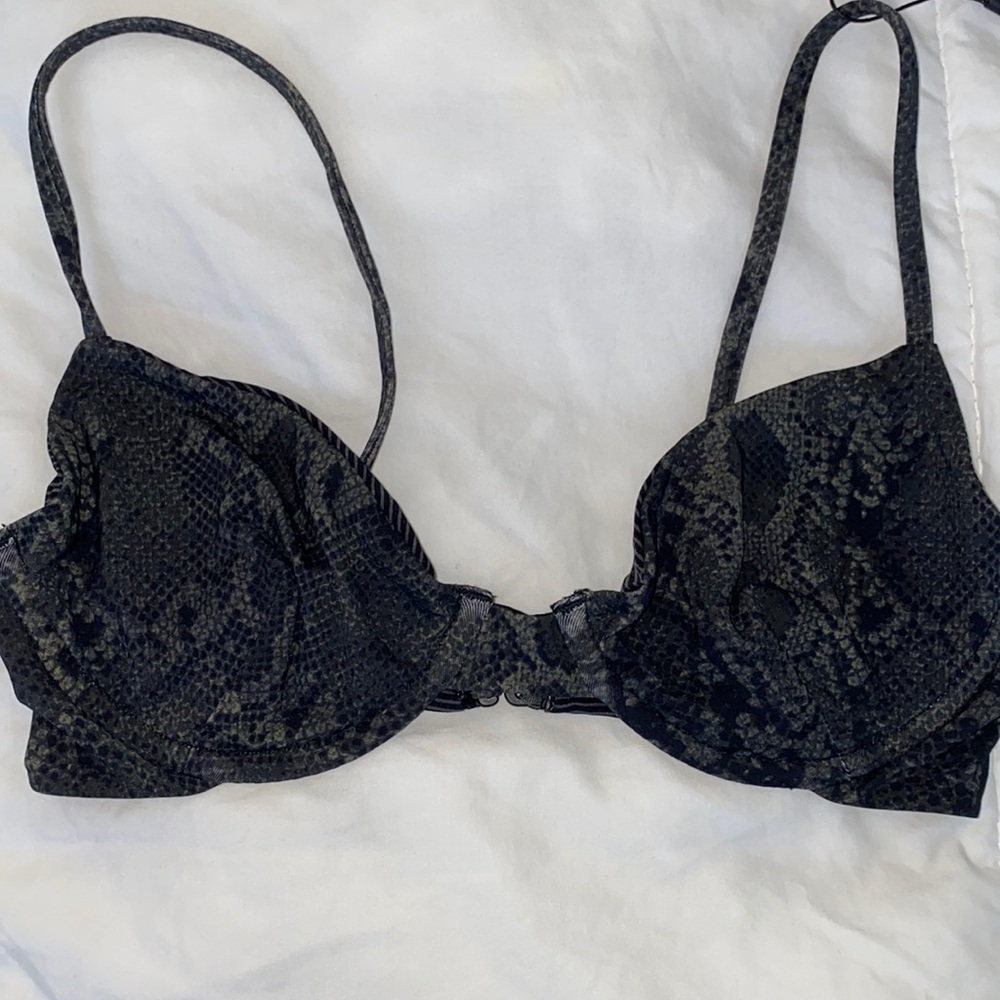 ACACIA Manhattan Top